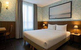 Walled Off Hotel Paris
